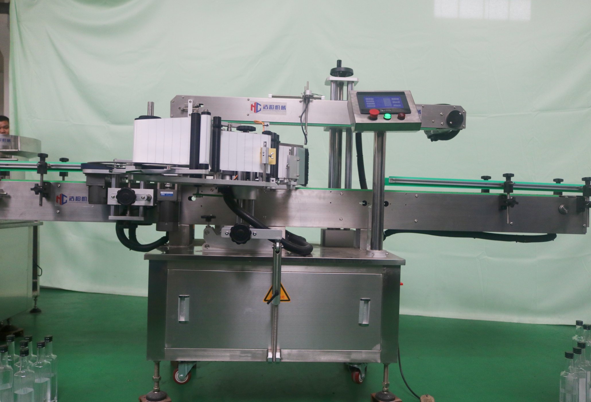 Double Sided Labeling Machine