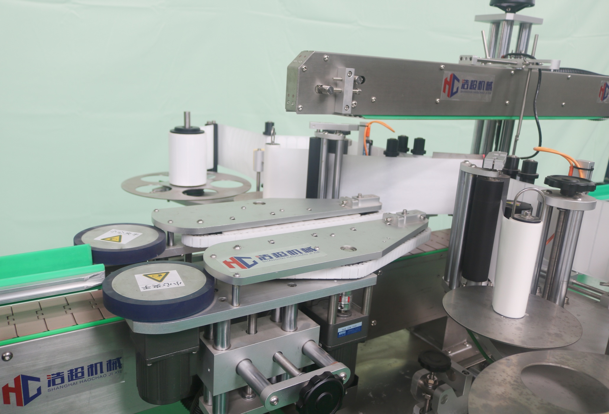 Double Sided Labeling Machine